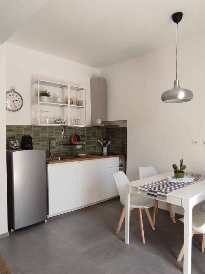 V&V Tourist Lease Apartment Savelletri Exterior photo